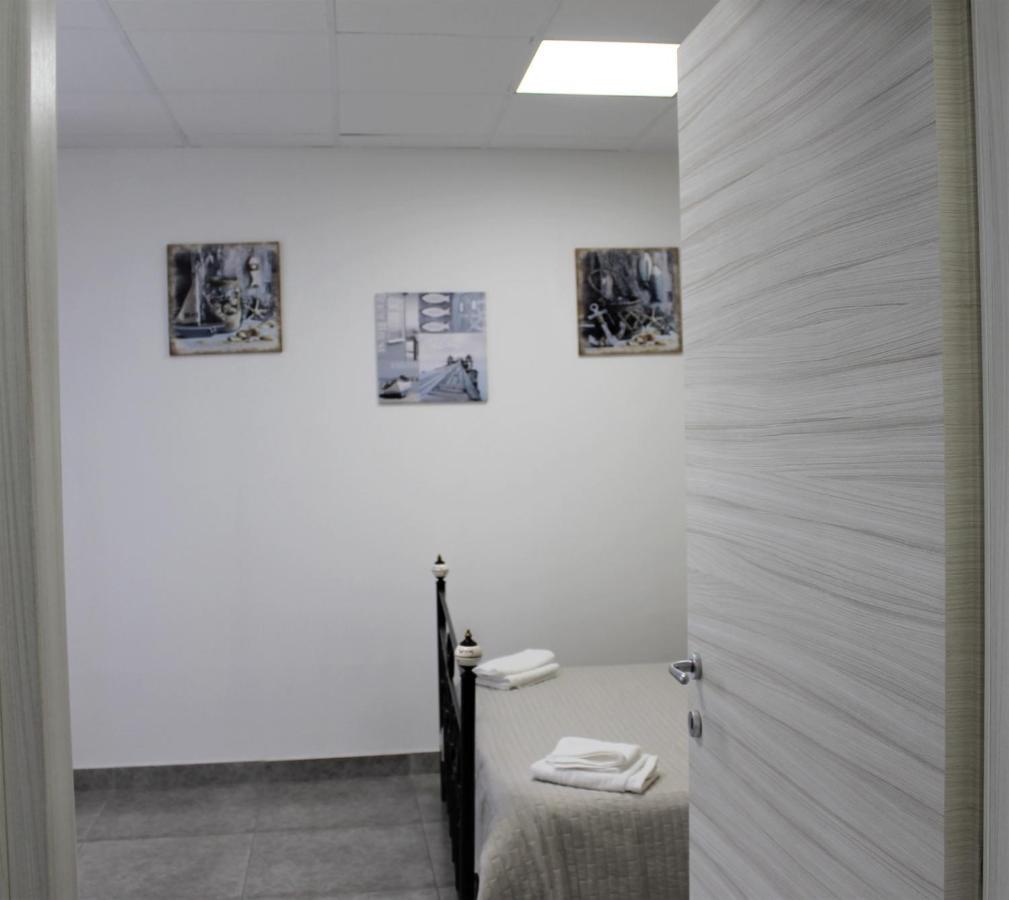 Riccia, Frolla E Babba Apartment Naples Room photo